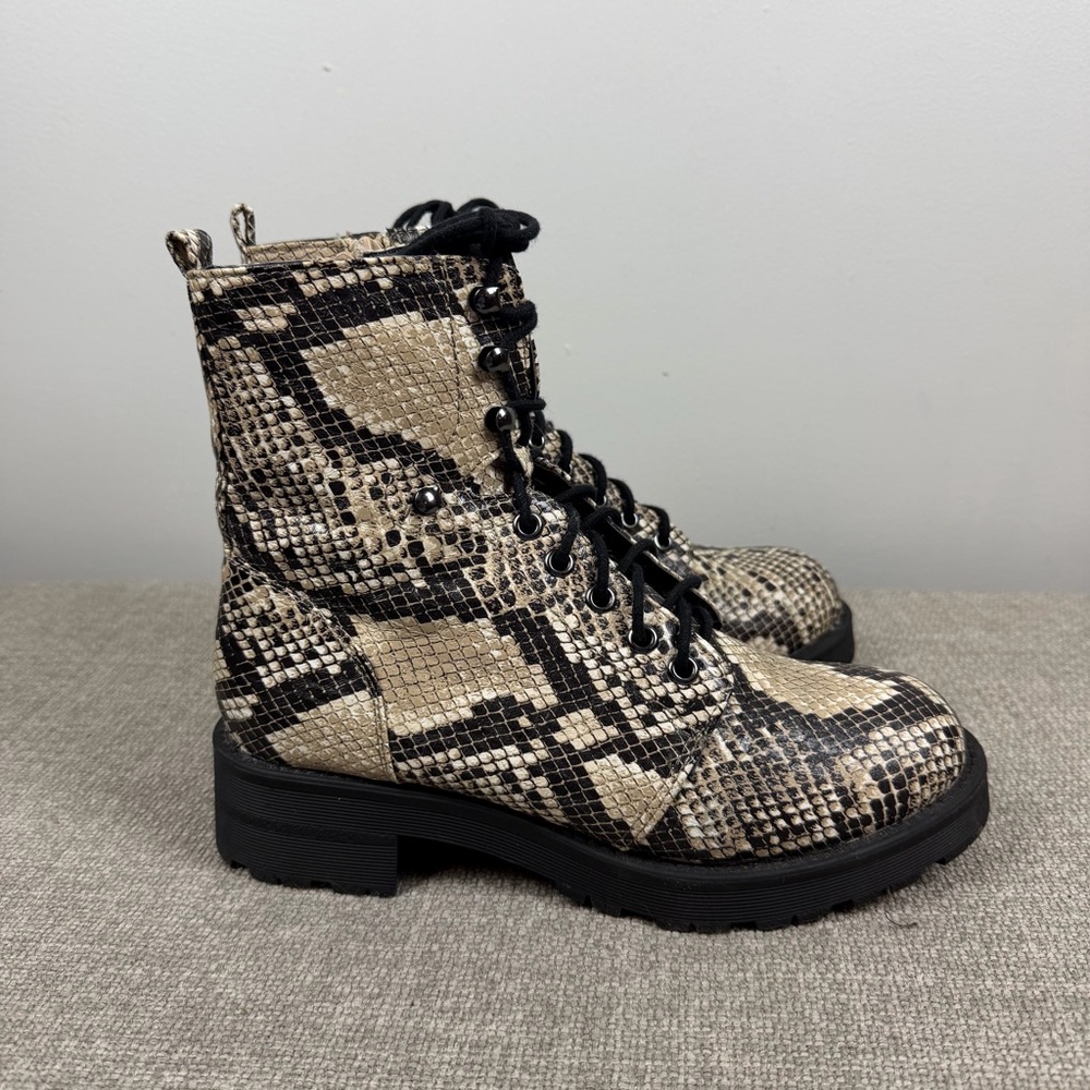 Womens MIA Snake Print Lace Up High Top Lexis-S Platform Combat Boots Size 7.5